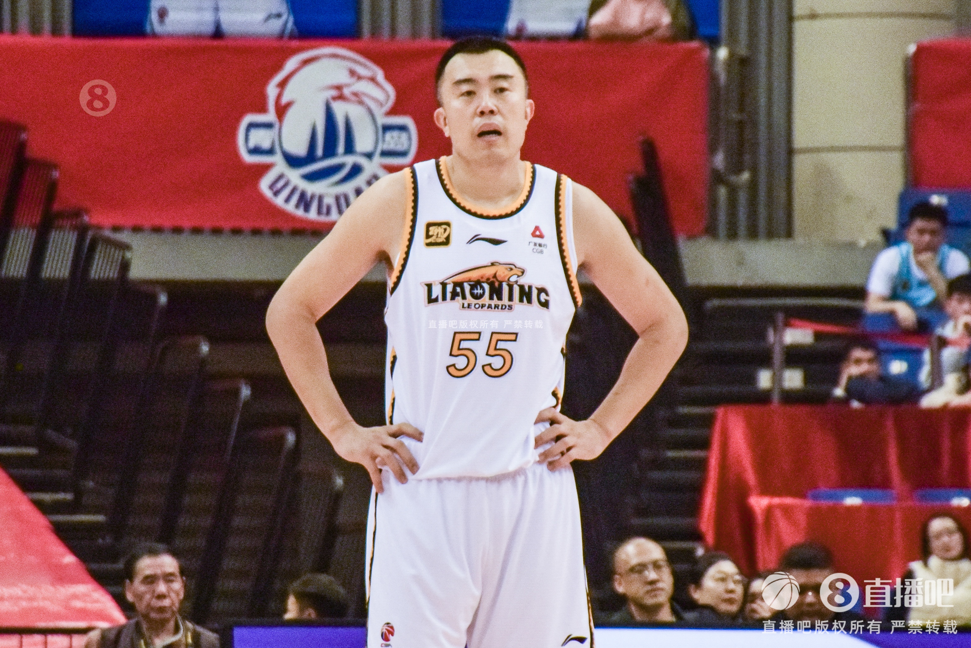  老將盡力了！韓德君5中4高效拿下14分6籃板