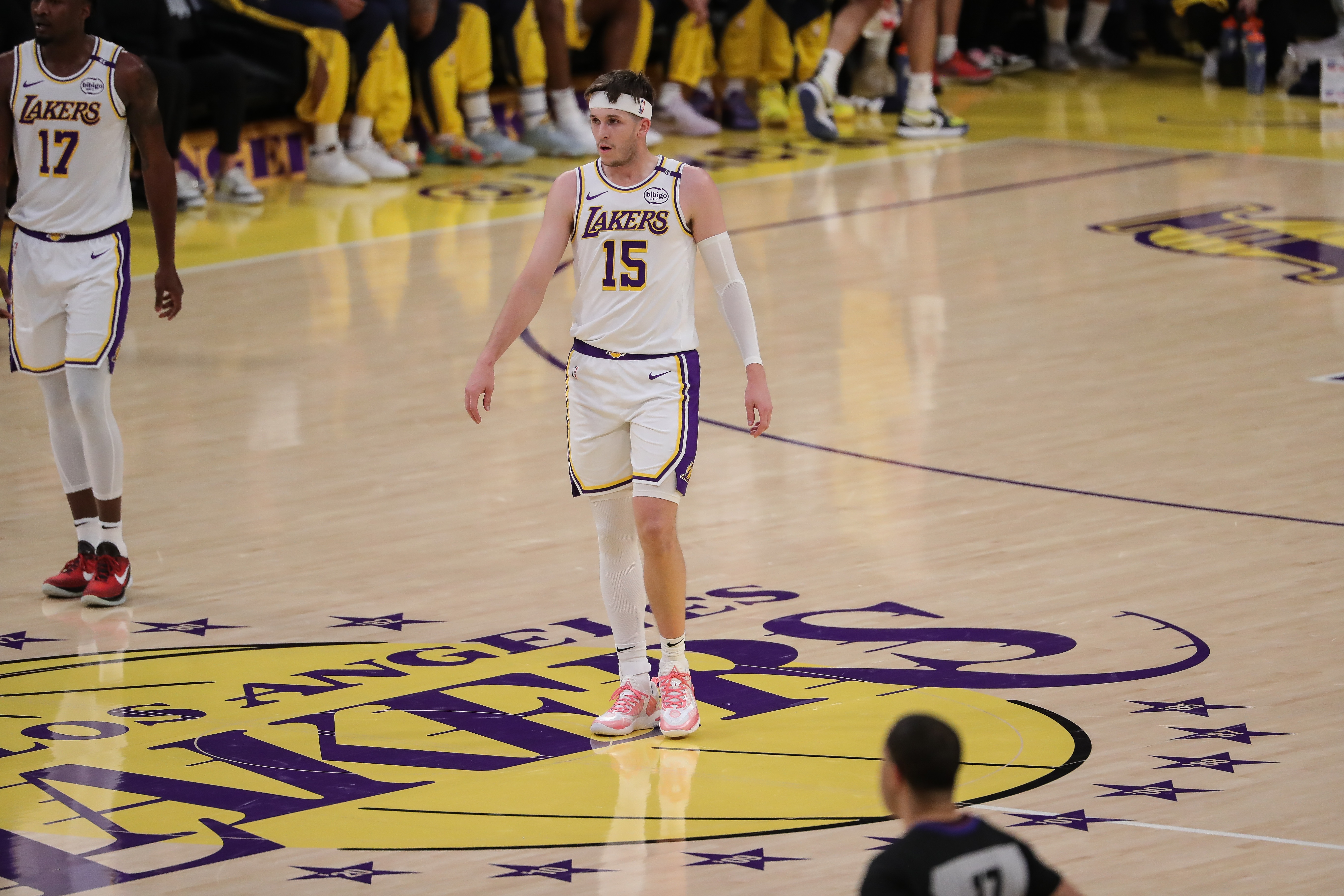  昨天驅(qū)逐憋著火呢！里夫斯21中9砍下32分7助 罰球13中12
